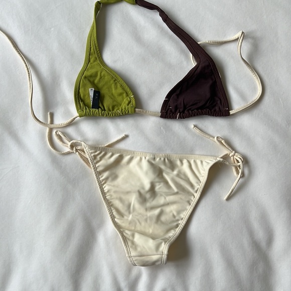 VIX Swimwear Brazilian String Bikini (Top M, Bottom L) - Picture 5 of 9